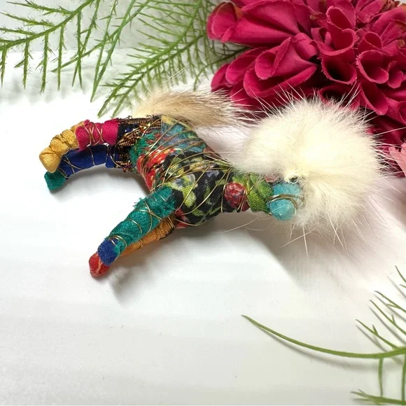 VINTAGE⚜️Handmade Patchwork Horse Pin With Real Fur - Picture 3 of 6